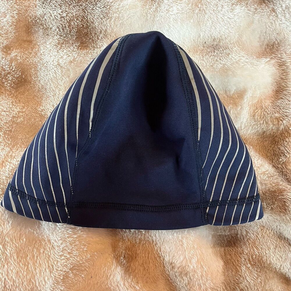 athleta beanie soft shell running cap hat ponytail blue and gray EUC striped